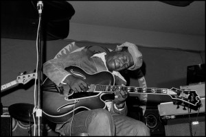 American Jazz musician and bandleader Grant Green (1935 - 1979) plays guitar as he performs onstage at the Keystone Korner nightclub, San Francisco, California, August 1975. (Photo by Janet Fries/Getty Images)