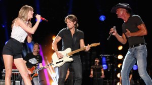 Taylor Swift, Keith Urban and Tim McGraw - Highway Don't Care